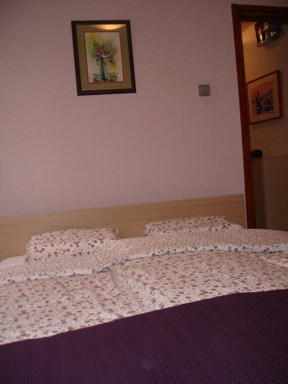 Apartment Ina Загреб Стая снимка